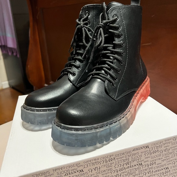 Black Combat Boots, size 9, multicolor low Platform, NWT, Ready for Prid… - Picture 3 of 5